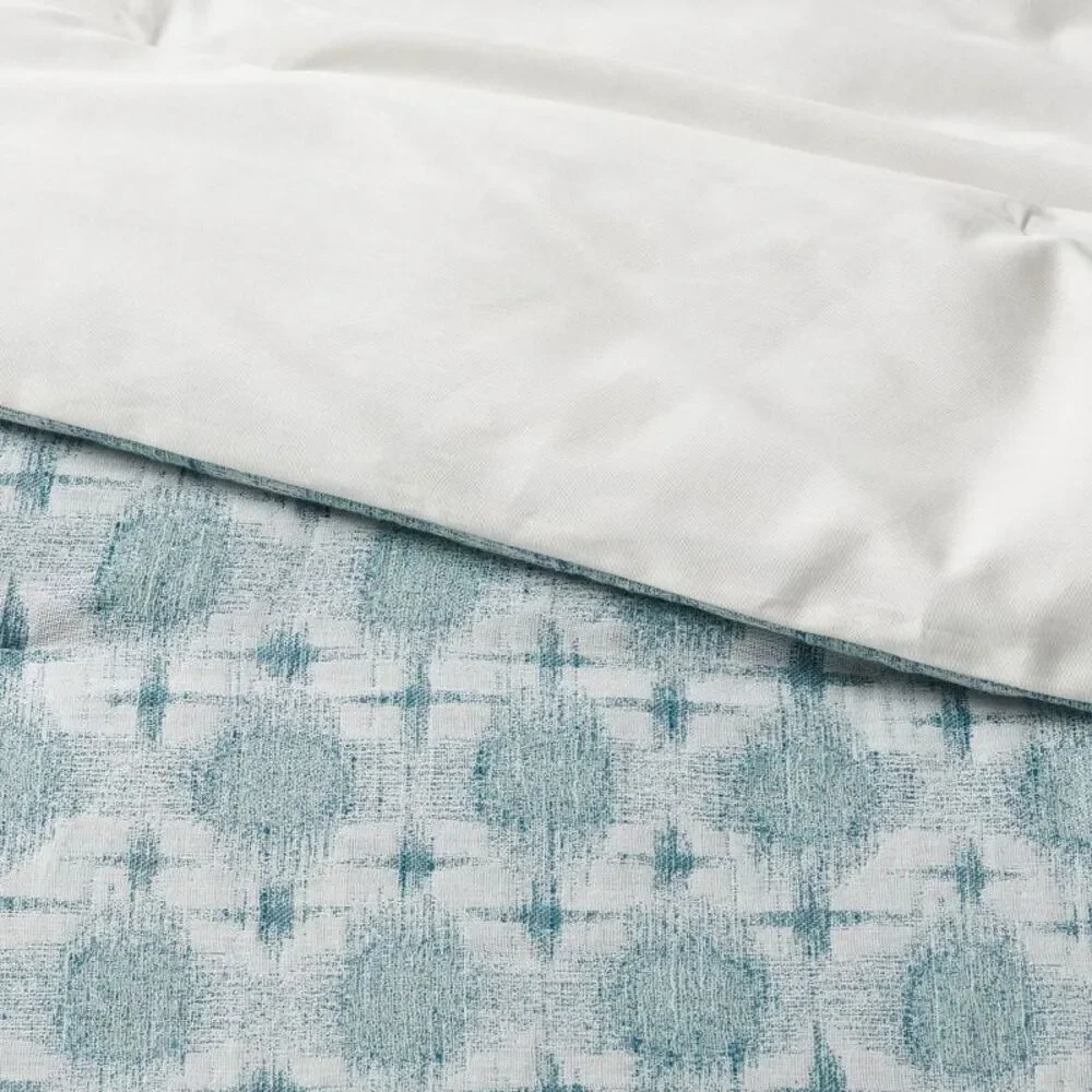 Threshold comforter sham